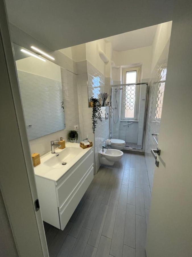 Caracciolo33 Apartment Rome Bagian luar foto