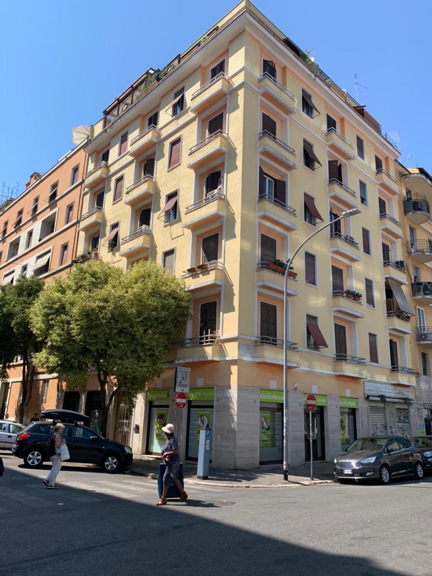 Caracciolo33 Apartment Rome Bagian luar foto